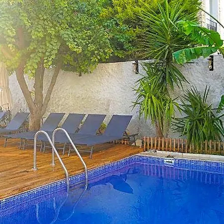 Kekik Catina 3* Alacati