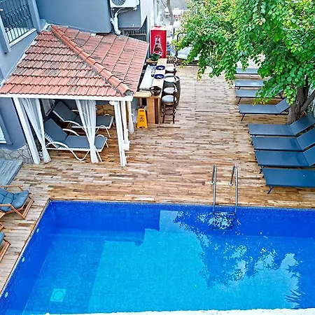 Kekik Catina Hotel