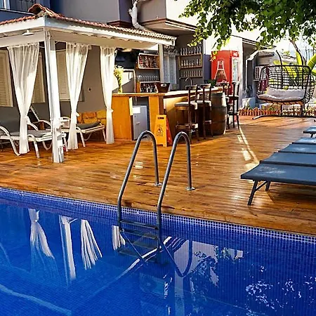 Kekik Catina 3* Alacati