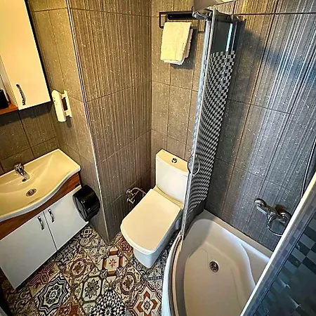 Kekik Catina Hotel